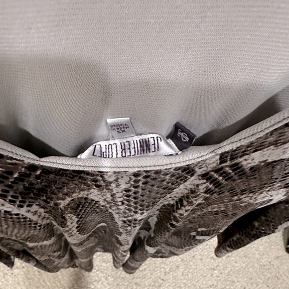 Jennifer Lopez knit party dress,snakeskin print, scoop neck,sleek fit, womens XS - Picture 4 of 4